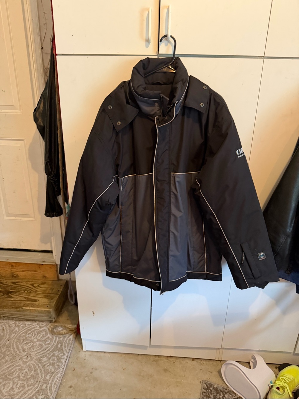 Stormtech Lg. Black Men's Insulated Winter Jacket